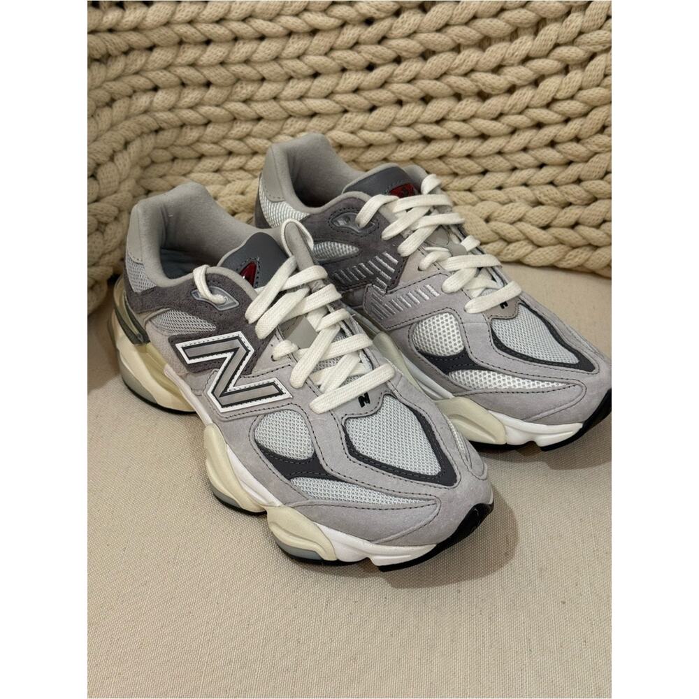 New Balance 9060 Sneakers Raincloud / Castlerock / White - Picture 2 of 7